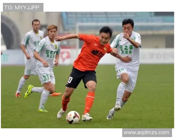 武汉篮球队在邀请赛中以72分稳居积分榜首位，展现强劲实力